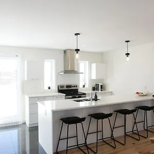 Villa Le Citadin - Maison Neuve Moderne & Ensoleillee, Quebec City