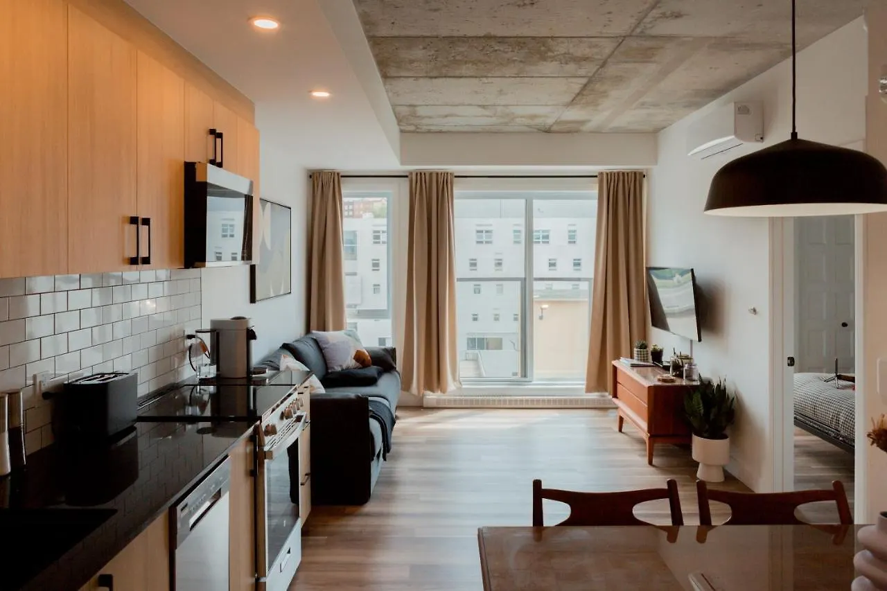 Condo Mid-Century Modern Style - Pool/Terrace Quebec City